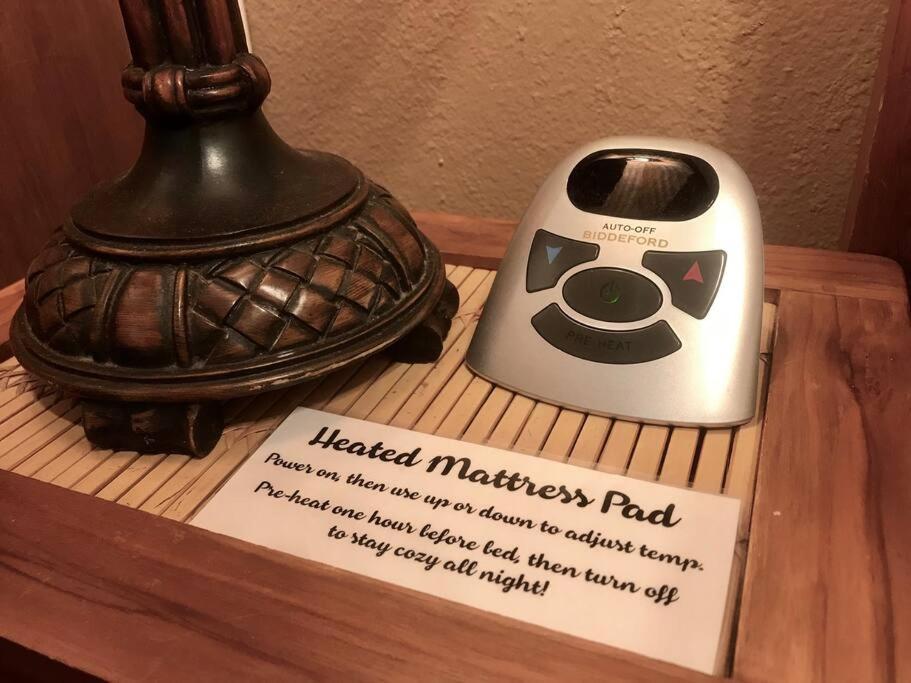 Hau'Oli Place Tiki Cottage In ボルケーノ エクステリア 写真