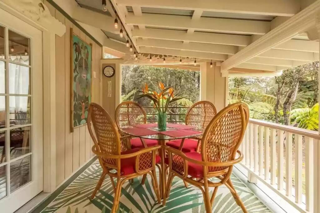 Hau'Oli Place Tiki Cottage In ボルケーノ エクステリア 写真