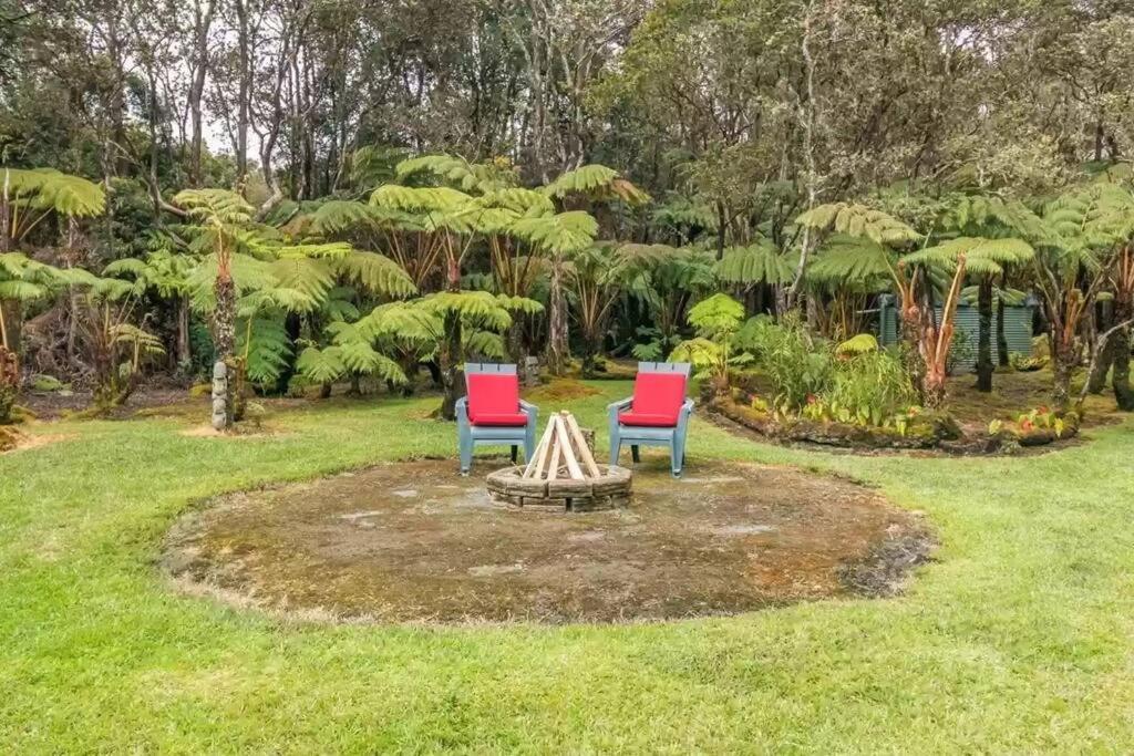 Hau'Oli Place Tiki Cottage In ボルケーノ エクステリア 写真